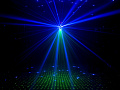 EUROLITE LED B-40 Laser Beam Effect Компактный светодиодный многолучевой прибор с вращением, с RGBW сменой цвета и двуцветным лазером 