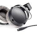 BEYERDYNAMIC DT 700 PRO X Студийные наушники с закрытой конструкцией circumaural