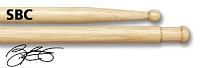 VIC FIRTH SBC  барабаннные палочки Bill Cobham, круглый деревянный наконечник, уникальные вырезы на ручке для лучшего контроля, материал - гикори, длина 16 1/4", диаметр 0,605"