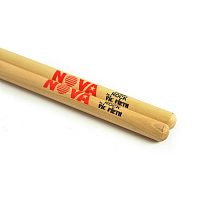 VIC FIRTH NRockN  барабанные палочки Rock с нейлоновым наконечником, материал - орех, длина 16 5/8", диаметр 0,630", серия NOVA