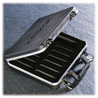 HOHNER Harmonica Case (MZ91141)  кейс для губных гармоник, пластик, входит 12 гармоник на 10 отверстий