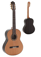 Admira A4  классическая гитара, массив кедра, обечайка и нижняя дека чёрное дерево