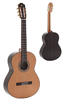 Admira A6  классическая гитара, массив кедра, обечайка и нижняя дека палисандр
