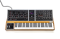Moog One 8-Voice  Полифонический 8-голосный 3-тембральный аналоговый синтезатор, 61 клавиша