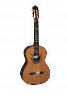 PEREZ 690 Cedar+кейс - классическая гитара - верхняя дека - массив кедра, корпус - массив индийского палисандра, гриф - кедр, накладка на гриф - черное дерево, позолоченная фурнитура