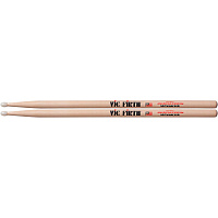 VIC FIRTH SD7 Whacker - барабанные палочки, нейлоновый продолговатый наконечник, материал - клён, длина 16", диаметр 0,590", серия American Custom