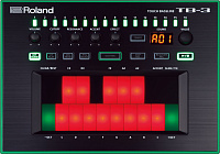 ROLAND AIRA TB-3 Басовый синтезатор с тач скрином, 134 пресета, 64 пользовательских паттерна, максимальная длина 32 шага на паттерн, 8 пресетов, питание сетевой адаптер 500мА